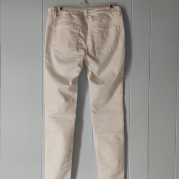 Smart Set Insider Premium Denim White Skinny Jeans - Picture 2 of 9